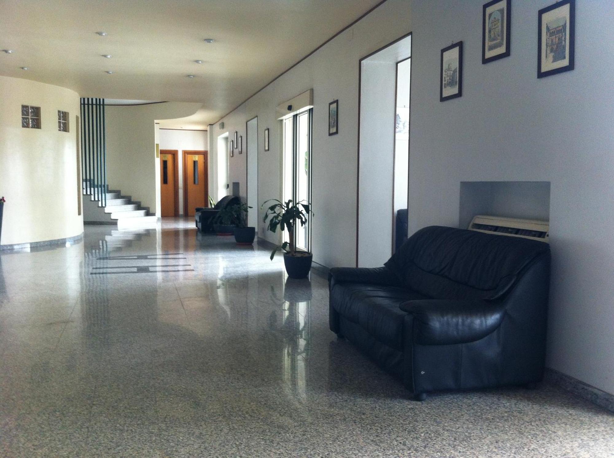 Hotel Atleti Foggia Bagian luar foto